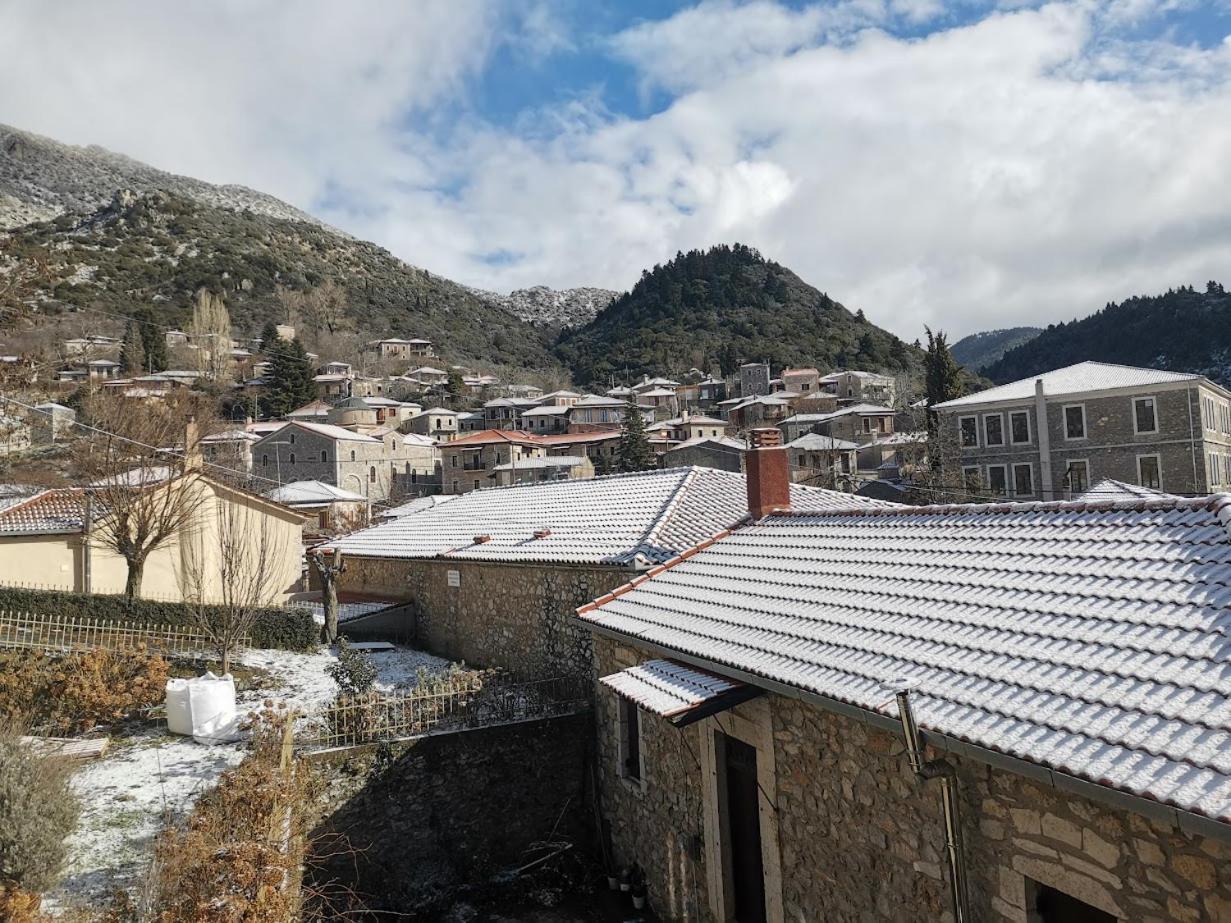 Rustic Home In Heart Of Stemnitsa Exterior photo